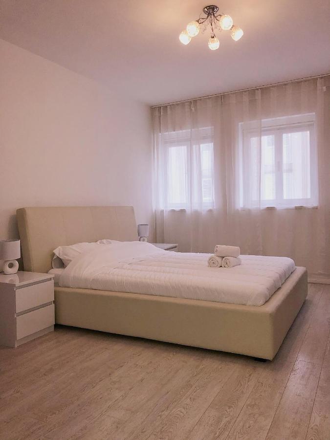 Roli Hotel Zadar Eksteriør billede